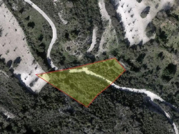 Residential land for sale in Kato Lefkara
