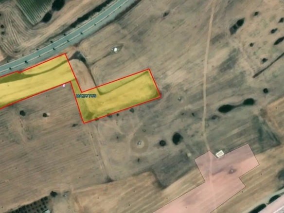 Tourist Land for sale in Mazotos