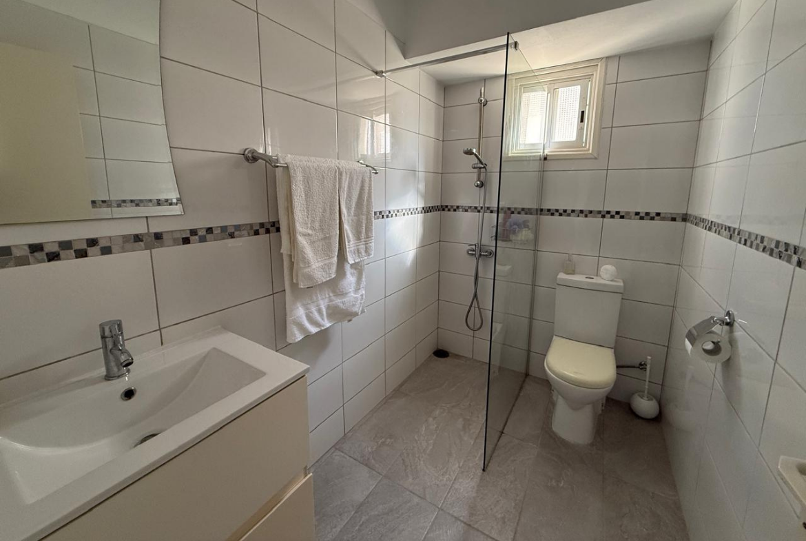 APARTMENT PERVOLIA 2