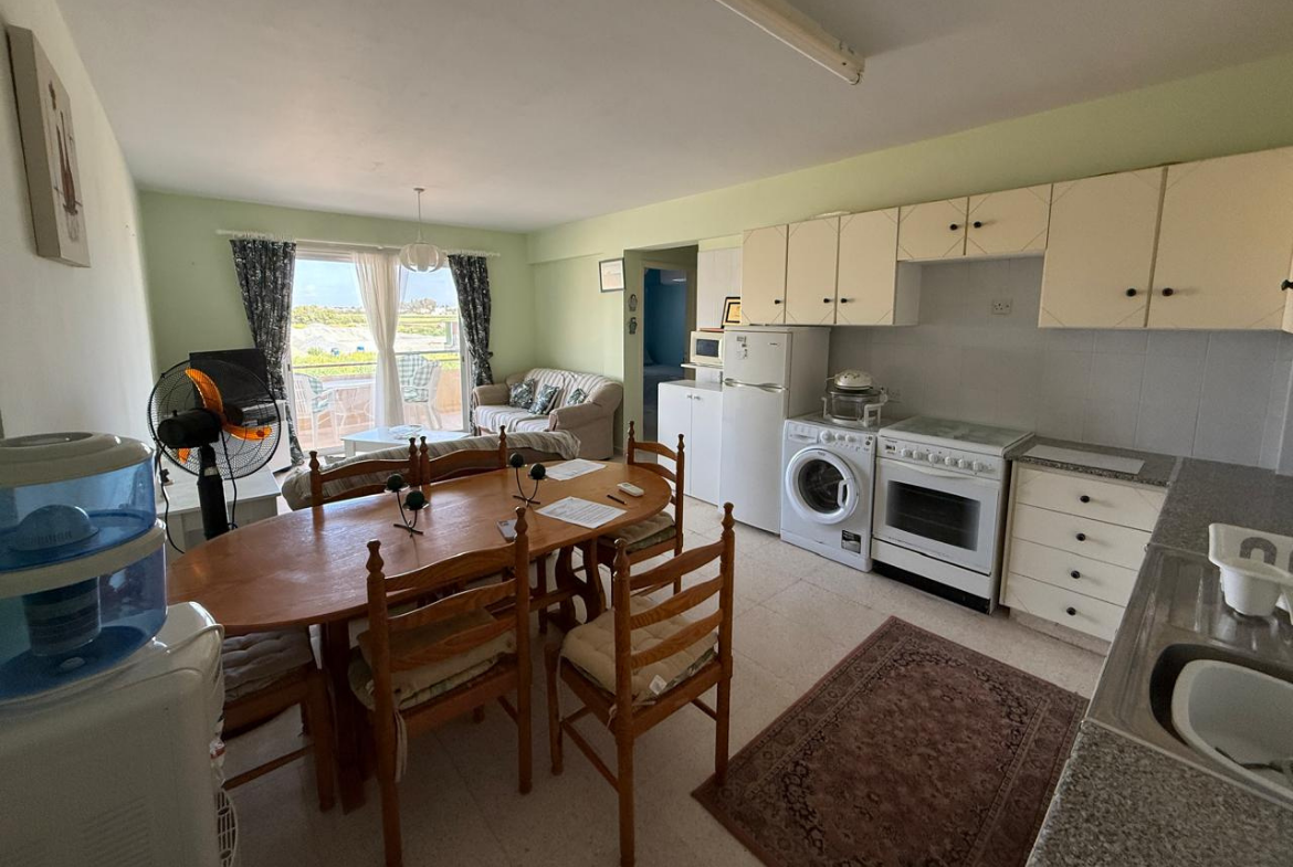 APARTMENT PERVOLIA 5