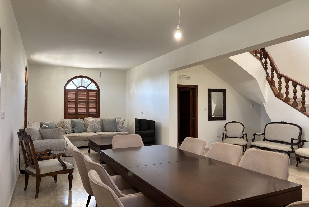 MENEOU HOUSE 5