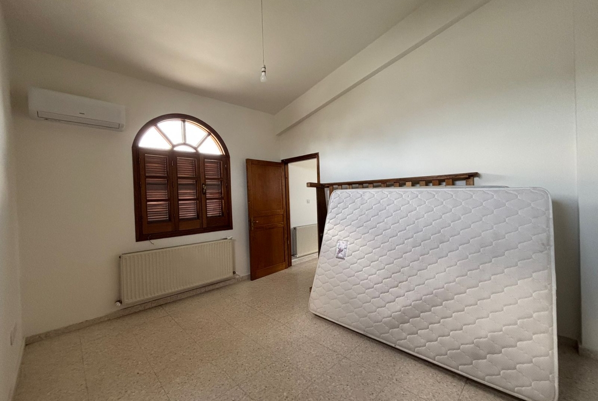 VILLA MENEOU 26