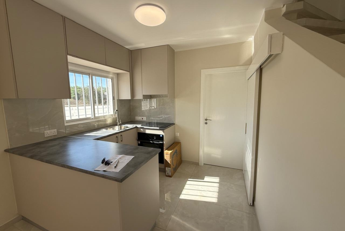 ALEXANDER HOUSE PERVOLIA 3