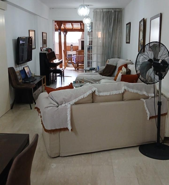 FLAT AKROPOLIS 4