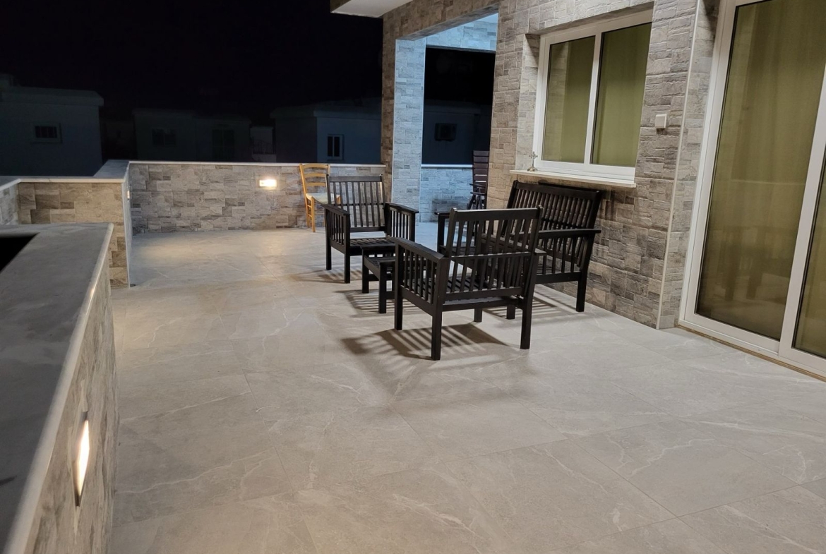 FLAT FOR RENT PERVOLIA 7